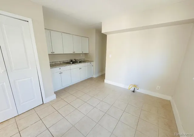 Photo 3 of Single family home for sale at 18043 Syracuse St, Detroit, MI 48234 | MLS# 20261048513 | Listing updated on 2026-09-09
