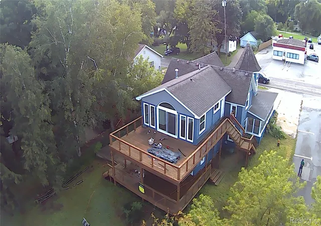 Photo 2 of Single family home for sale at 16185 Seymour Rd, Linden, MI 48451 | MLS# 20261049072 | Listing updated on 2026-09-03