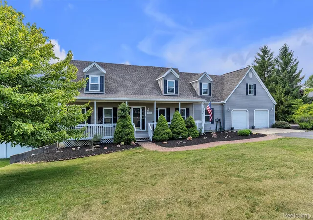 Photo 1 of Single family home for sale at 10146 Marshall Rd, South Lyon, MI 48178 | MLS# 20261049165 | Listing updated on 2026-09-16