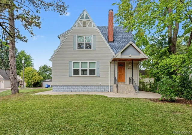 Single family home for sale at 4735 Elizabeth Lake Rd, Waterford, MI 48327 | MLS# 20261049728