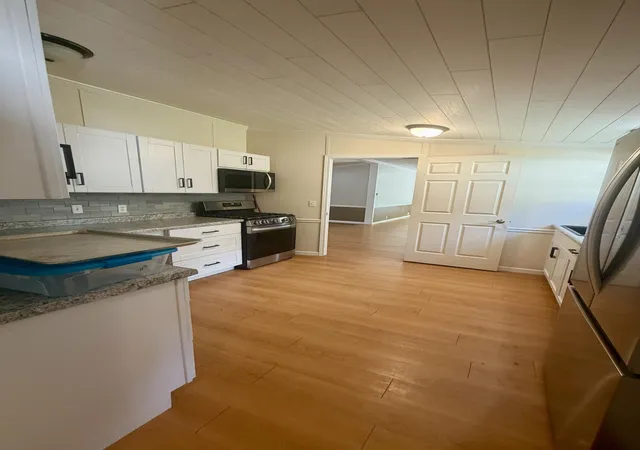 Photo 2 of Single family home for sale at 646 George St, Clare, MI 48617 | MLS# 72026032964 | Listing updated on 2026-09-28