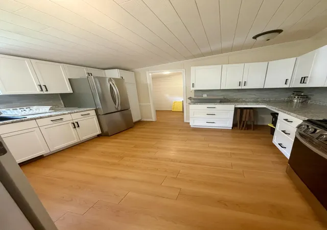 Photo 3 of Single family home for sale at 646 George St, Clare, MI 48617 | MLS# 72026032964 | Listing updated on 2026-09-28