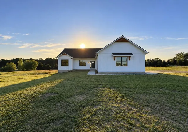 Photo 1 of Single family home for sale at 1350 Riggle Rd, Saranac, MI 48881 | MLS# 65026033064 | Listing updated on 2026-10-19