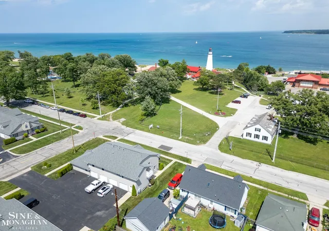 Photo 2 of Condo for sale at 2731 Omar St, Port Huron, MI 48060 | MLS# 58050213523 | Listing updated on 2026-09-08