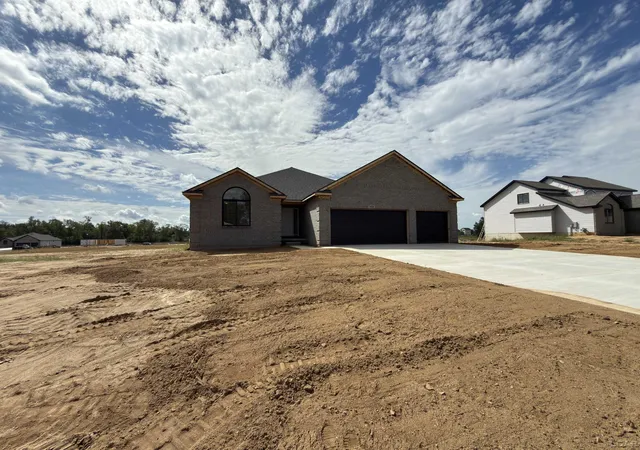 Photo 2 of Single family home for sale at 3528 Sicilia Dr, Raisin Township Lenawee, MI 49286 | MLS# 56050213545 | Listing updated on 2026-09-12