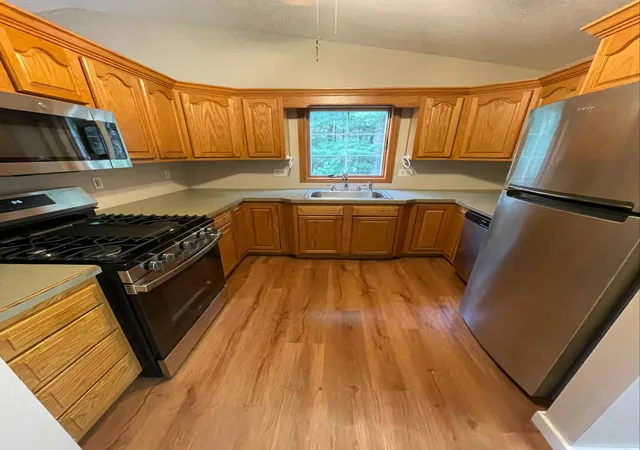 Photo 4 of Single family home for sale at 5520 Heather St, Oscoda, MI 48750 | MLS# 72026033404 | Listing updated on 2026-09-07