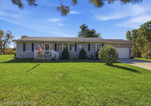 Photo 2 of Single family home for sale at 3663 Pine Crk Rd, Metamora, MI 48455 | MLS# 20261050780 | Listing updated on 2026-10-12