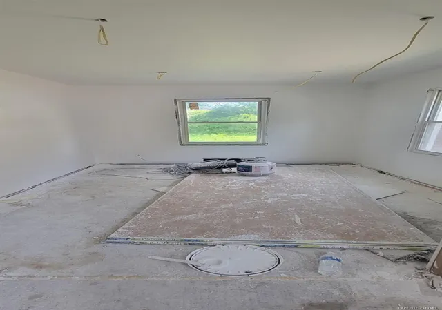 Photo 3 of Single family home for sale at 14823 Heyden St, Detroit, MI 48223 | MLS# 20261051022 | Listing updated on 2026-09-17