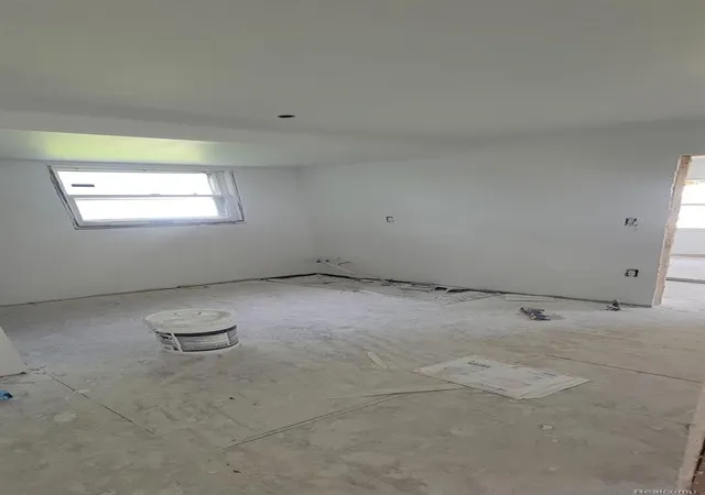 Photo 3 of Single family home for sale at 14823 Heyden St, Detroit, MI 48223 | MLS# 20261051022 | Listing updated on 2026-09-17