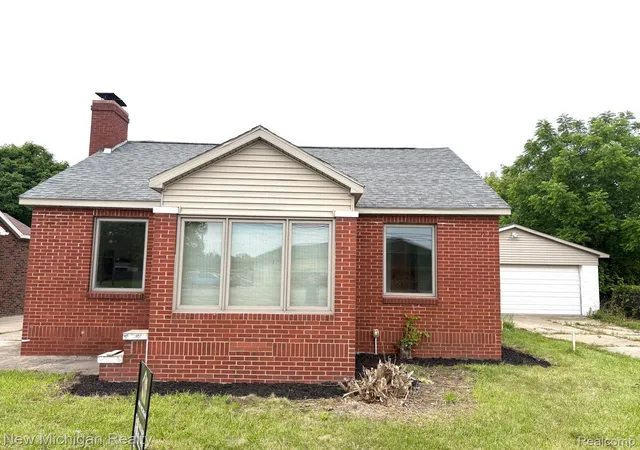 Photo 1 of Single family home for sale at 4469 S Saginaw St, Burton, MI 48529 | MLS# 20261051466 | Listing updated on 2026-09-07