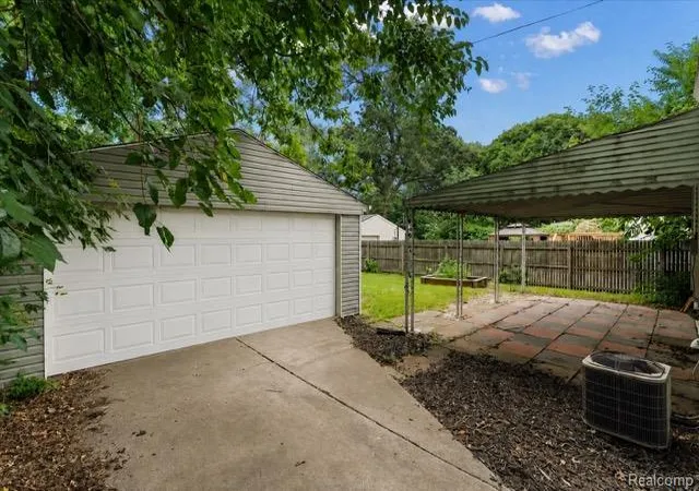 Photo 2 of Single family home for sale at 1657 W Troy St, Ferndale, MI 48220 | MLS# 20261051467 | Listing updated on 2026-10-10