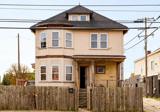 Photo 1 of Single family home for sale at 1525 Spruce St, Detroit, MI 48216 | MLS# 20261051522 | Listing updated on 2026-09-09