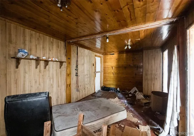 Photo 4 of Single family home for sale at 1525 Spruce St, Detroit, MI 48216 | MLS# 20261051522 | Listing updated on 2026-09-09