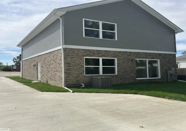 Photo 3 of Single family home for sale at 22319 Ridgeway St, Saint Clair Shores, MI 48080 | MLS# 58050214150 | Listing updated on 2026-09-09