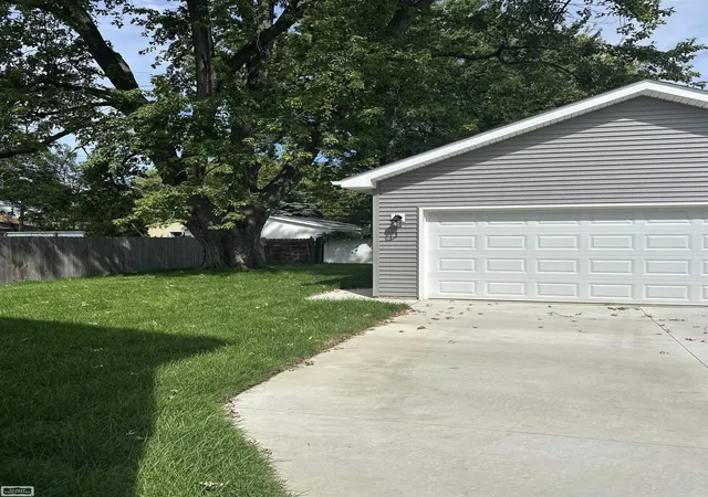 Photo 3 of Single family home for sale at 22319 Ridgeway St, Saint Clair Shores, MI 48080 | MLS# 58050214150 | Listing updated on 2026-09-09