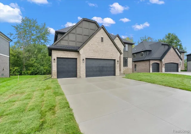 Photo 3 of Single family home for sale at 50419 Arcadia Dr, Macomb, MI 48042 | MLS# 20261052571 | Listing updated on 2026-09-18