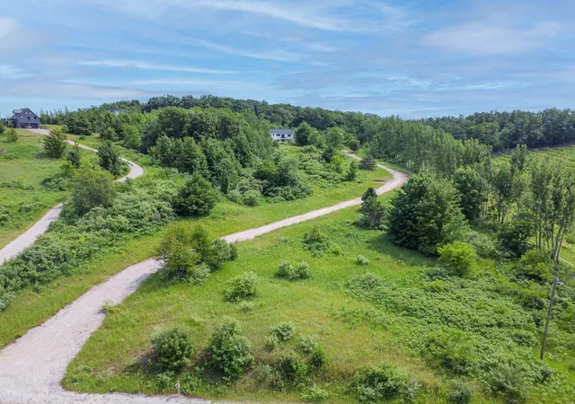 Photo 3 of Single family home for sale at 9742 E Peterson Rd, Northport, MI 49670 | MLS# 78080070865 | Listing updated on 2026-09-04
