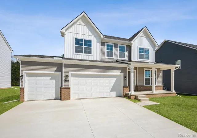 Photo 2 of Single family home for sale at 27117 Silo Dr, Saline City Washtenaw, MI 48176 | MLS# 20261052686 | Listing updated on 2026-10-12