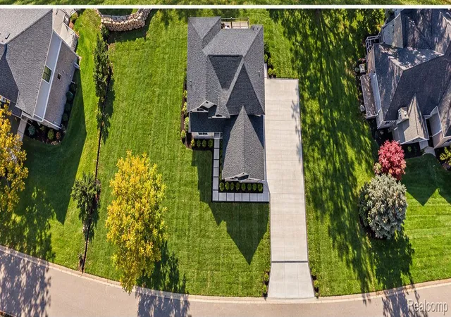 Photo 2 of Single family home for sale at 3701 Stallion Way, Commerce Township, MI 48382 | MLS# 20261052772 | Listing updated on 2026-10-31