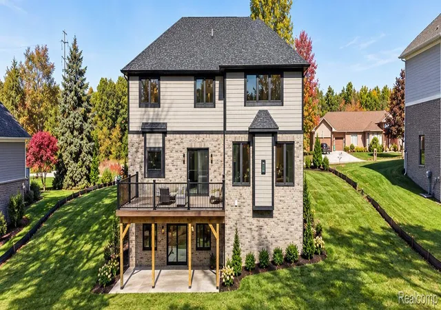Photo 3 of Single family home for sale at 3701 Stallion Way, Commerce Township, MI 48382 | MLS# 20261052772 | Listing updated on 2026-10-31