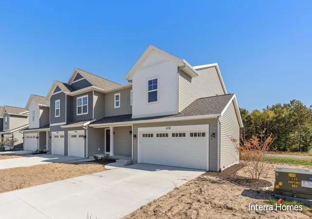 Listing Photo 3 - Condo for sale in building located at 6138 Burgess Dr, Spring Lake, MI 49456 - Unit #5