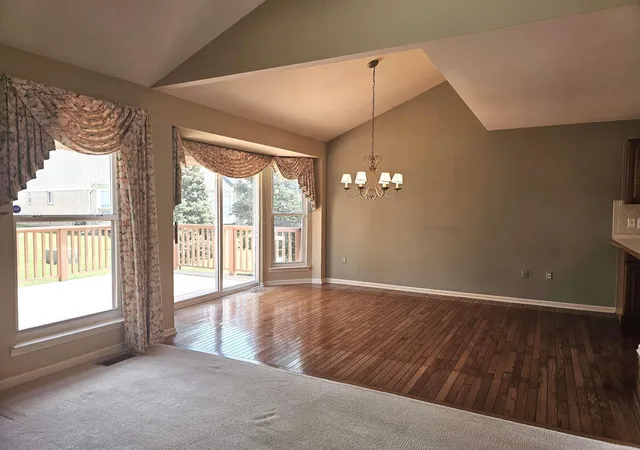 Listing Photo 4 - Condo for sale in building located at 44134 Kendyl Dr, Sterling Heights, MI 48314