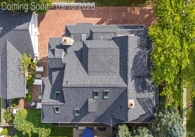 Photo 37 of Single family home for sale at 945 Henrietta St, Birmingham, MI 48009 | MLS# 20261053020 | Listing updated on 2026-09-16
