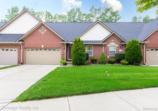 Condo for sale at 20742 Doves Pointe Dr, Romulus, MI 48174 | MLS# 20261053191