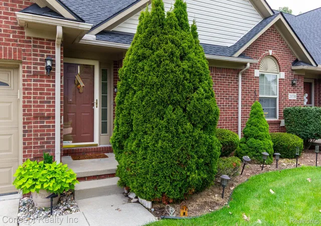 Photo 3 of Condo for sale at 20742 Doves Pointe Dr, Romulus, MI 48174 | MLS# 20261053191 | Listing updated on 2026-09-11