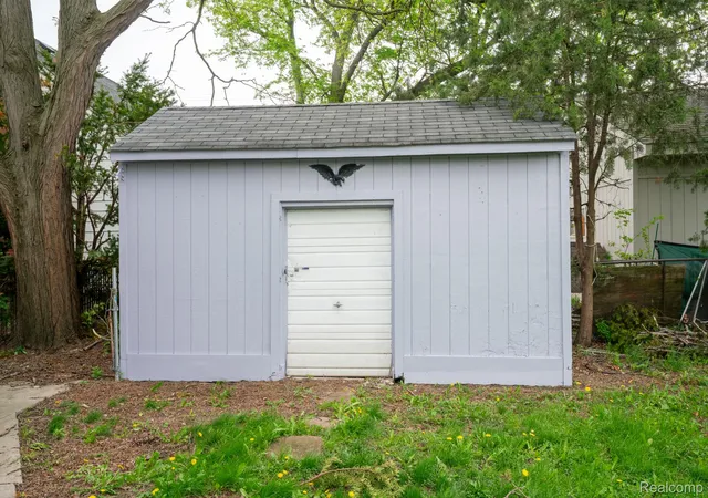 Photo 3 of Single family home for sale at 15315 Semrau Ave, Eastpointe, MI 48021 | MLS# 20261053665 | Listing updated on 2026-10-09