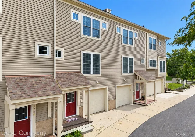 Listing Photo 2 - Condo for sale in building located at 2154 Pennsylvania Ln, Ann Arbor, MI 48103