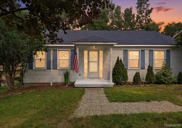 Photo 1 of Single family home for sale at 5608 Clinton River Dr, Waterford, MI 48327 | MLS# 20261054106 | Listing updated on 2026-10-01