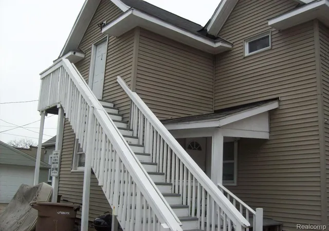 Photo 2 of Multi family home for sale at 344 N Perry St, Pontiac, MI 48342 | MLS# 20261054556 | Listing updated on 2026-09-09
