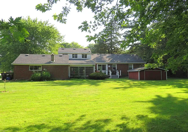 Photo 3 of Single family home for sale at 42501 Utica Rd, Sterling Heights, MI 48314 | MLS# 58050214987 | Listing updated on 2026-09-02