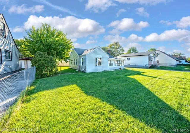 Photo 3 of Single family home for sale at 23276 Stewart Ave, Warren, MI 48089 | MLS# 20261054777 | Listing updated on 2026-10-07