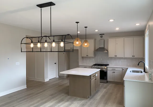 Photo 4 of Single family home for sale at 1160 N Washington St SE, Lowell, MI 49331 | MLS# 65026036345 | Listing updated on 2026-09-21