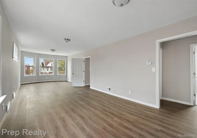 Photo 4 of Multi family home for sale at 349 Westminster St, Detroit, MI 48202 | MLS# 20261055062 | Listing updated on 2026-09-07