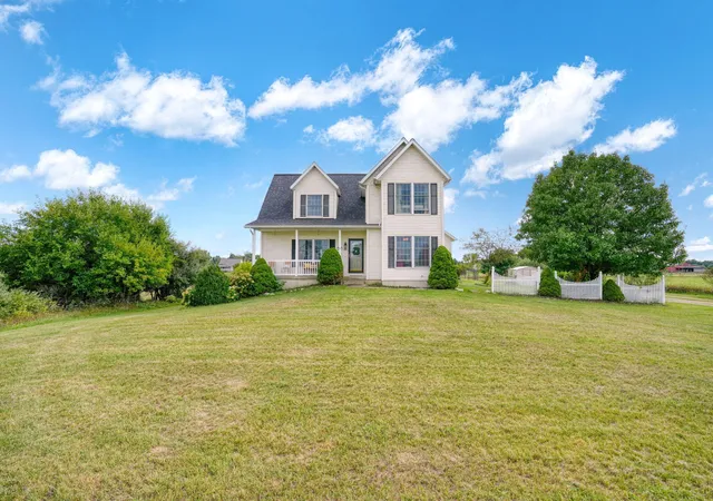Photo 2 of Single family home for sale at 11329 Rosemary Ln, Munith, MI 49259 | MLS# 55026036680 | Listing updated on 2026-09-15