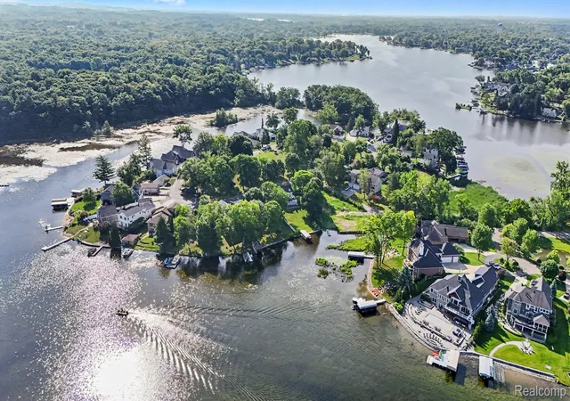 Photo 1 of Land for sale at 4190 Meyers Rd, Waterford, MI 48329 | MLS# 20261055256 | Listing updated on 2026-09-11