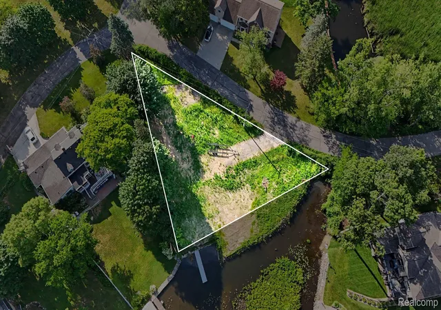 Photo 12 of Land for sale at 4190 Meyers Rd, Waterford, MI 48329 | MLS# 20261055256 | Listing updated on 2026-09-11
