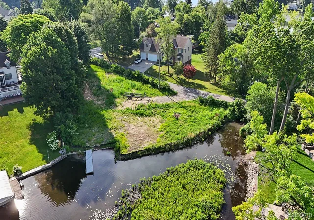 Photo 4 of Land for sale at 4190 Meyers Rd, Waterford, MI 48329 | MLS# 20261055256 | Listing updated on 2026-09-11