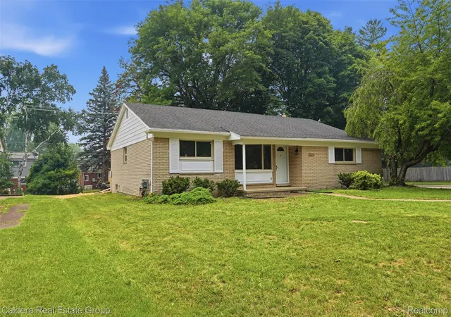 Photo 2 of Single family home for sale at 20291 Lacrosse Ave, Southfield, MI 48076 | MLS# 20261055272 | Listing updated on 2026-10-20