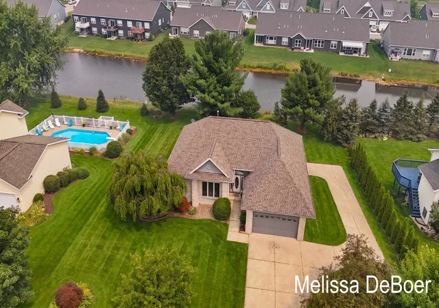 Photo 3 of Single family home for sale at 1507 Joseph Ln, Hudsonville, MI 49426 | MLS# 65026036820 | Listing updated on 2026-10-19