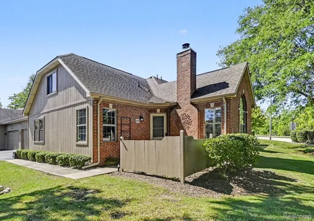 Photo 1 of Condo for sale at 649 Perry Creek Dr, Grand Blanc City Genesee, MI 48439 | MLS# 20261055438 | Listing updated on 2026-10-19