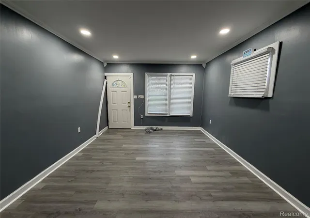 Listing Photo 1 - Condo for sale in building located at 15796 14th St, Detroit, MI 48238