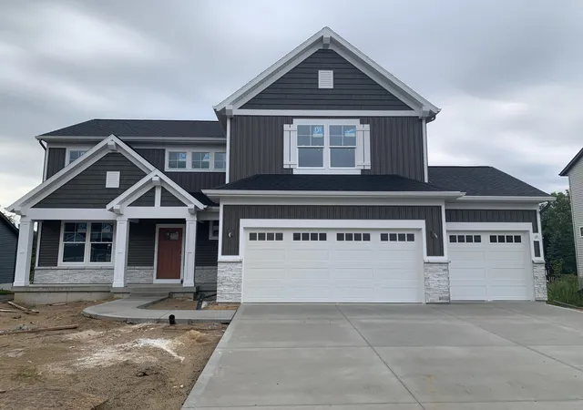 Photo 1 of Sale Pending at 7882 Woodhurst Dr Ne, Rockford, MI 49341 | MLS# 65026037117 | Listing updated on 2026-09-01