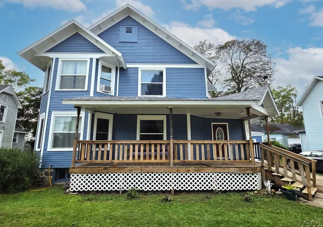 Photo 1 of Single family home for sale at 134 S Broad St, Hillsdale, MI 49242 | MLS# 56050215528 | Listing updated on 2026-09-09