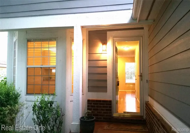 Photo 3 of Condo for sale at 31109 Columbia Dr, Novi, MI 48377 | MLS# 20261057269 | Listing updated on 2026-09-16