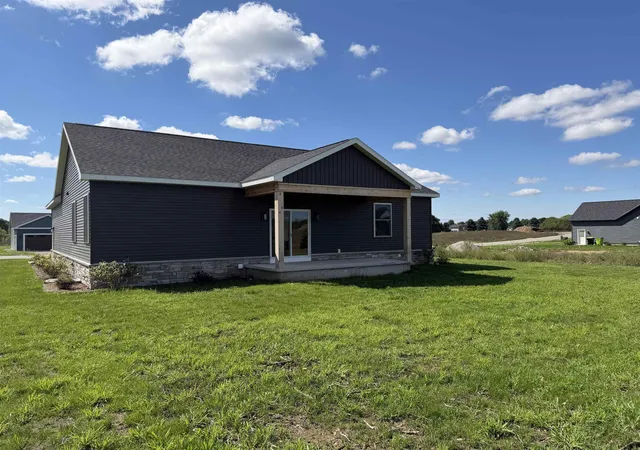 Photo 2 of Single family home for sale at 1144 Magnolia Dr, Blair Township Grand Traverse, MI 49696 | MLS# 78080071397 | Listing updated on 2026-09-12
