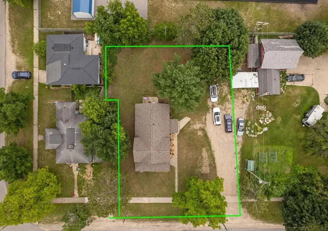 Photo 2 of Single family home for sale at 306 3rd Street, Kalkaska, MI 49646 | MLS# 78080071402 | Listing updated on 2026-09-15